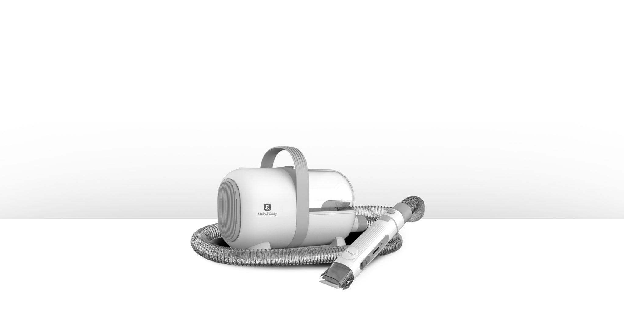 Pet grooming kit & vacuum cleaner white