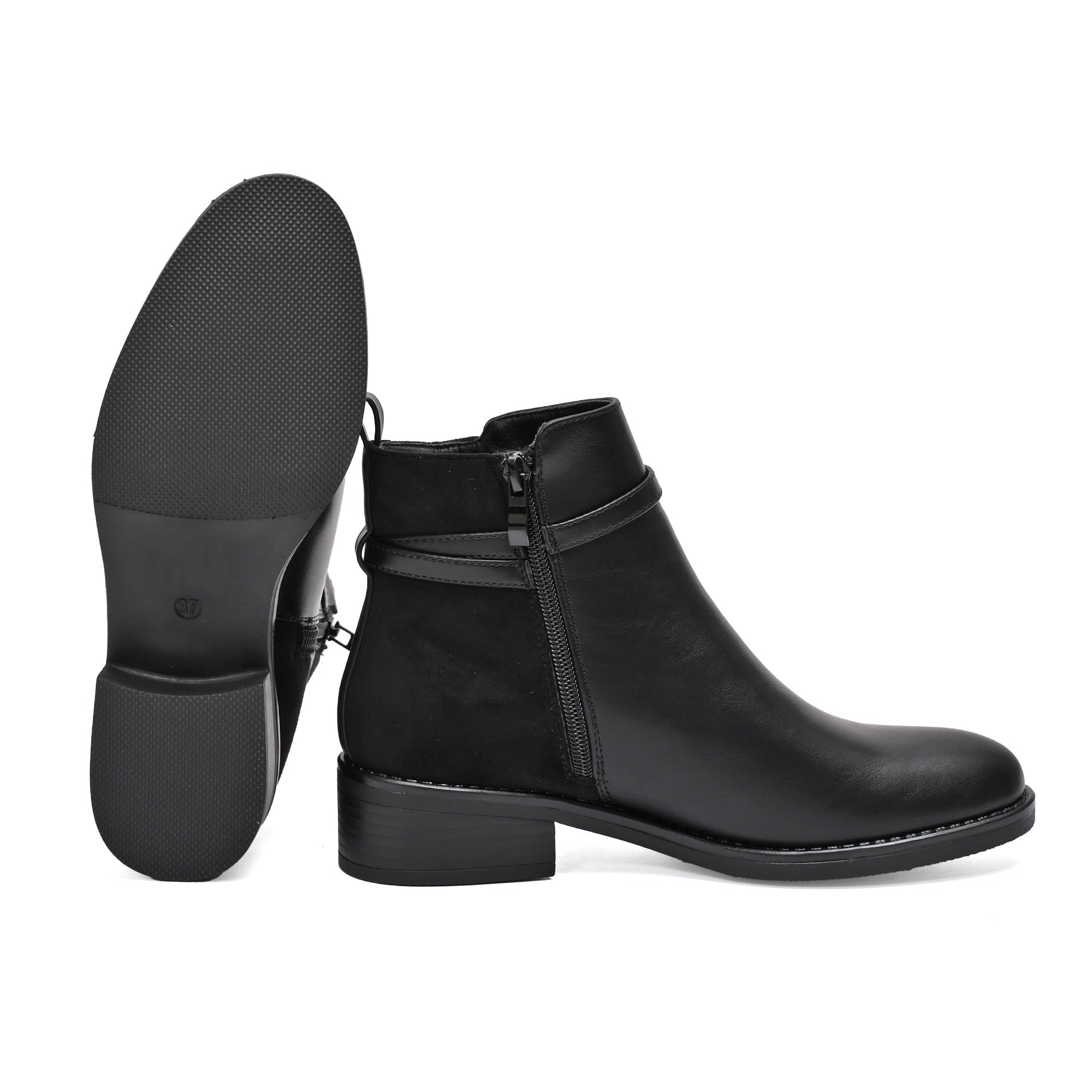 Stivaletto in simil pelle con fibbia dorata Nero