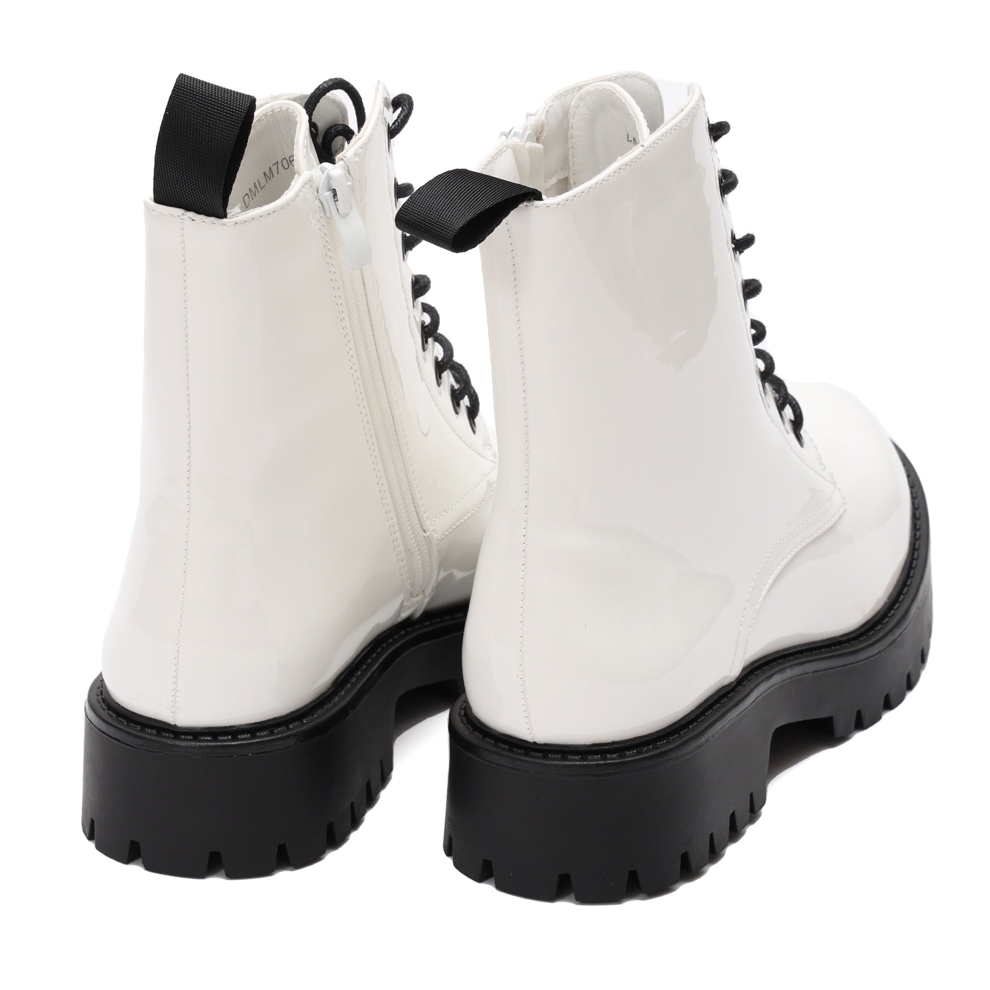 Anfibi in simil pelle verniciata con stringhe Bianco