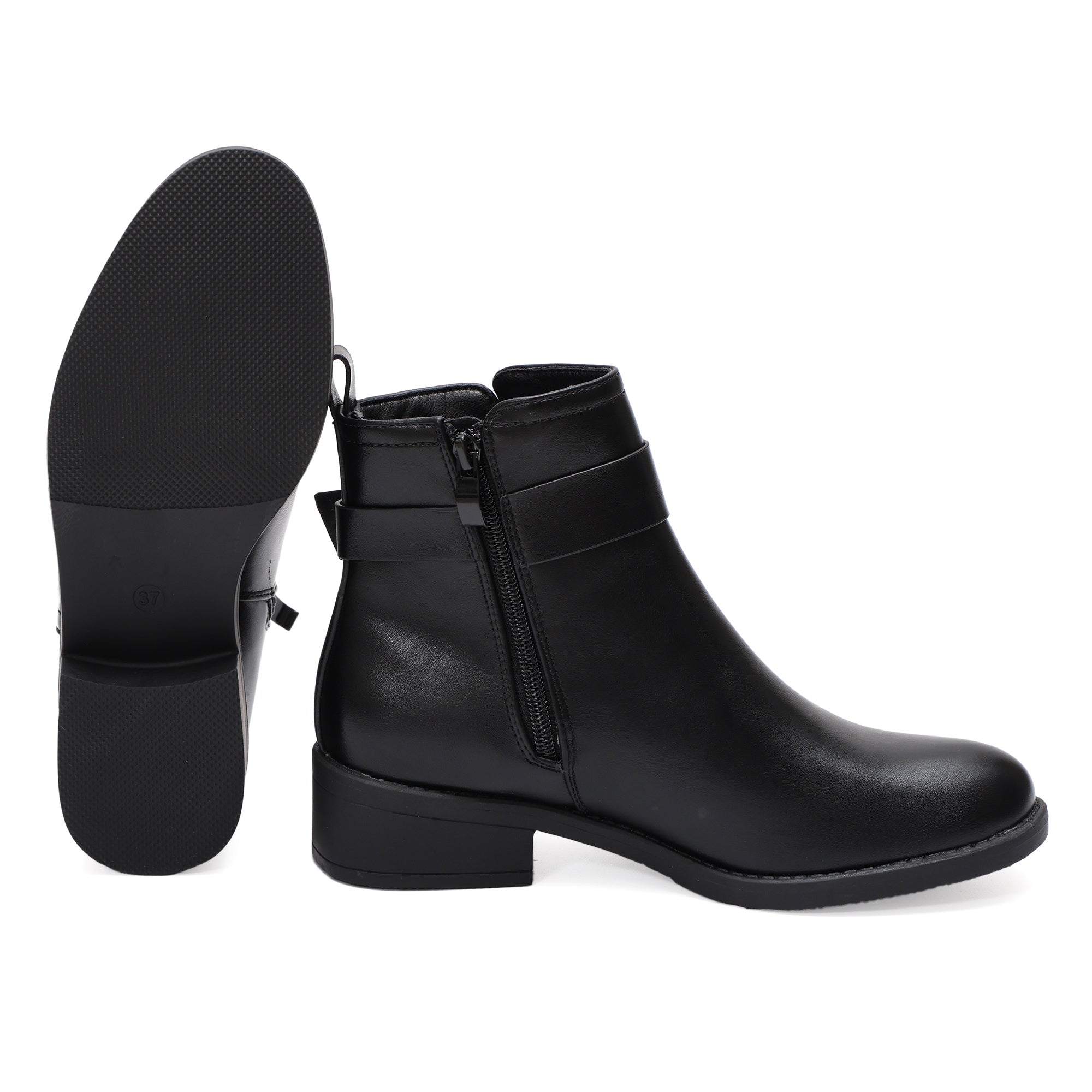 Stivaletto in simil pelle con fibbia dorata Nero