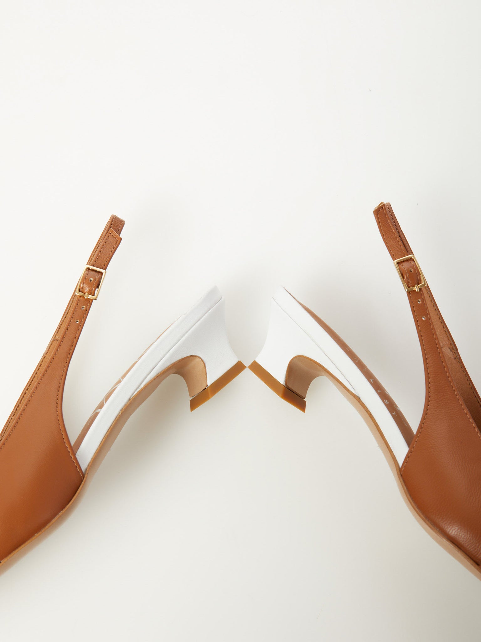 SLINGBACK CUOIO-BIANCO Ovyé