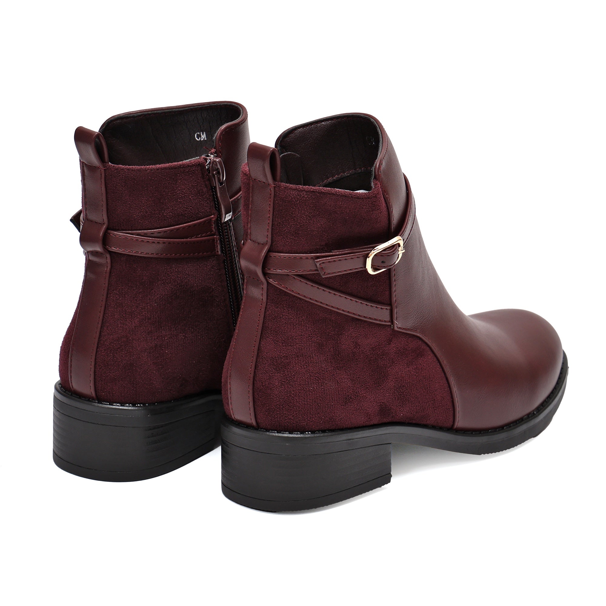 Stivaletto in simil pelle con fibbia dorata Bordeaux