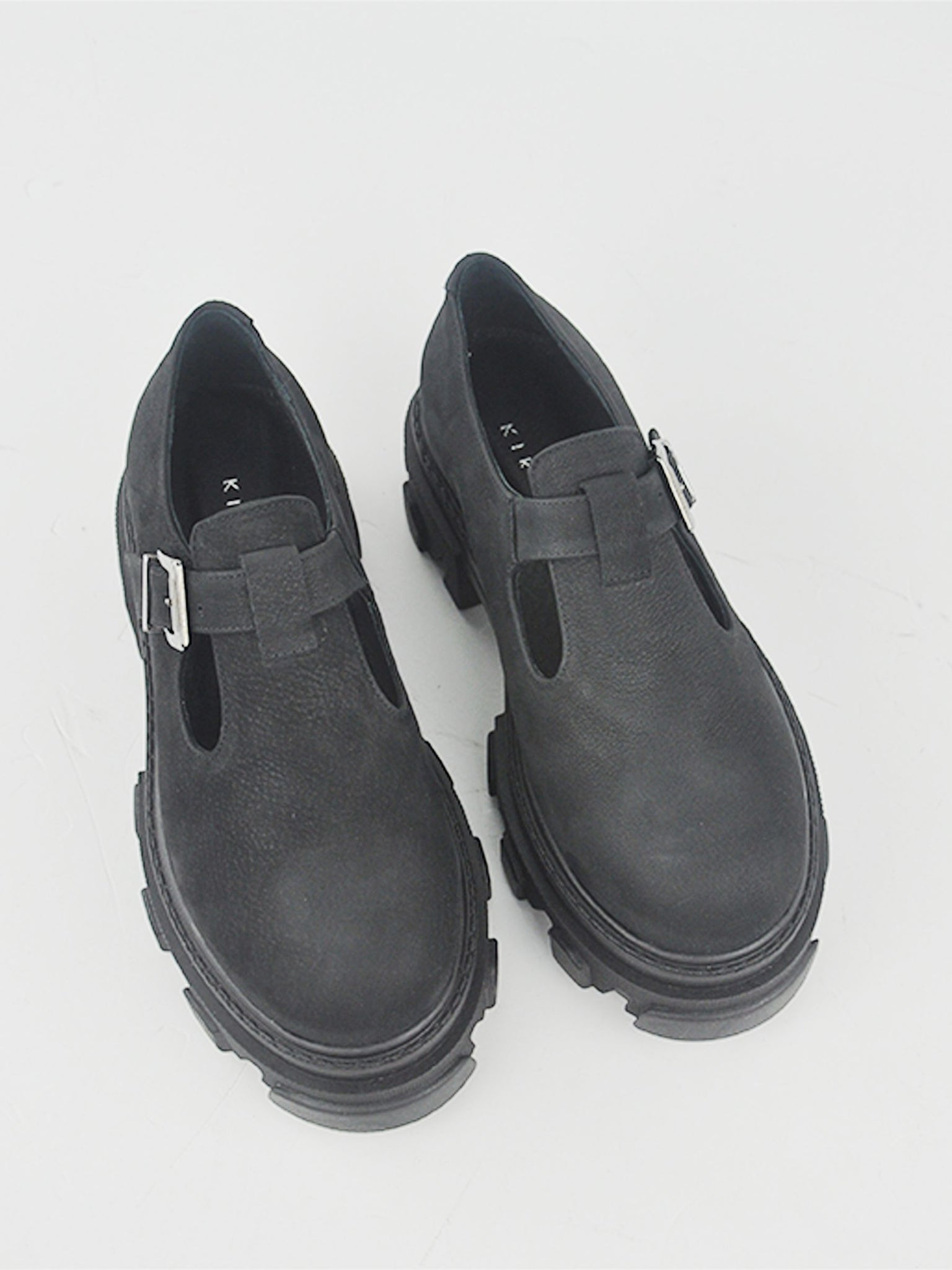 911-01 NABUK NERO-OCCHIO DI BUE