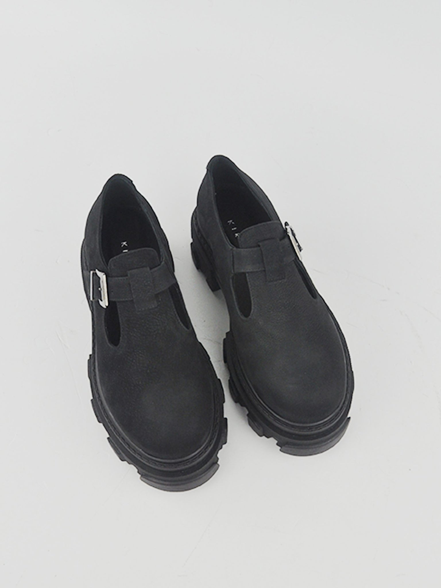 911-01 NABUK NERO-OCCHIO DI BUE