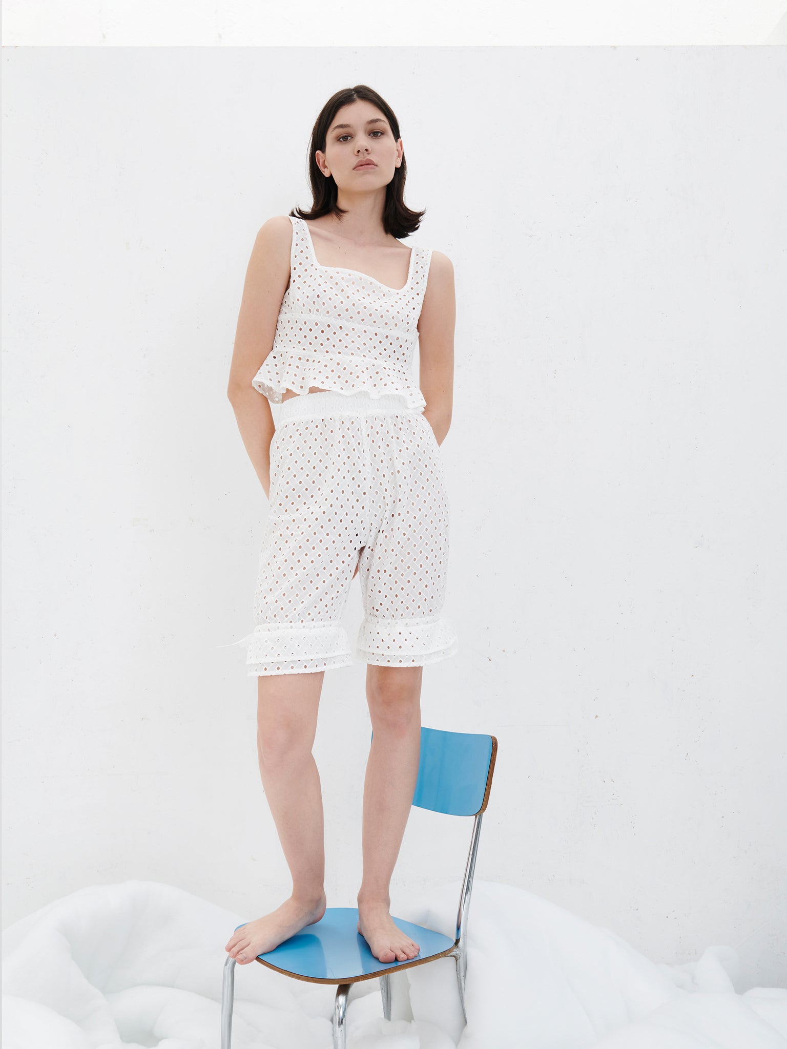 Daphne crop top in sangallo